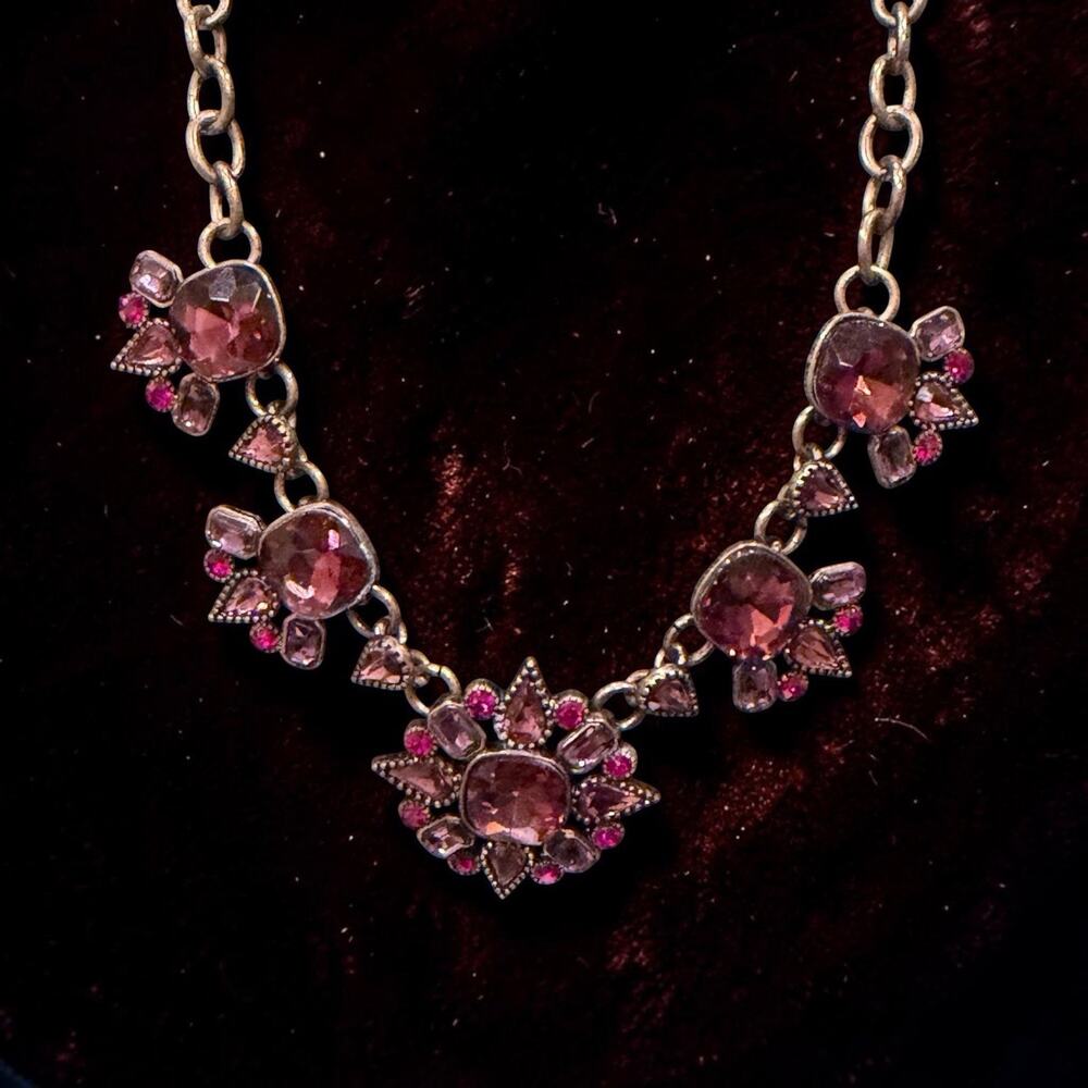 Smoky Rose Red Rhinestone Glass Starburst Cluster Statement Necklace Adjustable